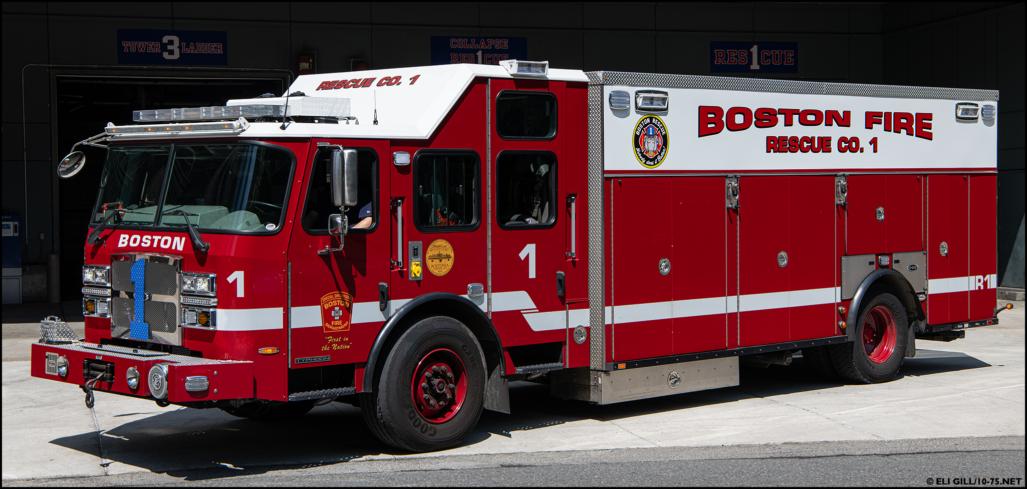 thumbnail interactive-video image 1 of Boston FD Massachusetts Fire Department – 1st In The Nation Challenge Coin 1 of 5